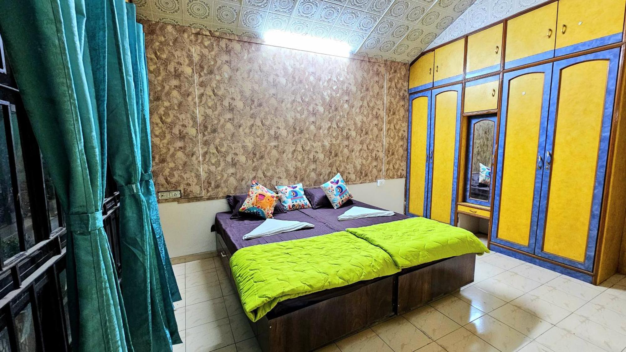 Elephant House - Boutique Hostel & Cowork Méribel Village Exteriér fotografie